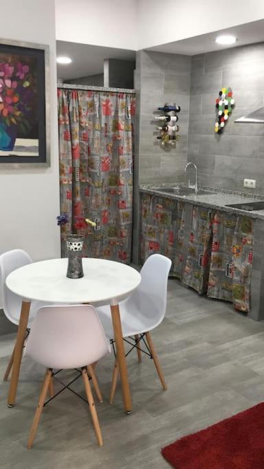 Apartamento A, A 3 Minutos De La Estacion Central De Bus Y Tren Málaga Eksteriør billede